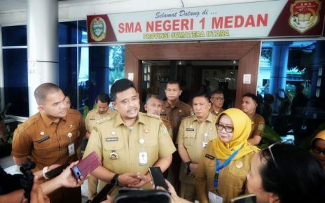 Gubernur Sumut, Bobby Nasution, ber keterangan usai monitoring pelaksanaan TKA