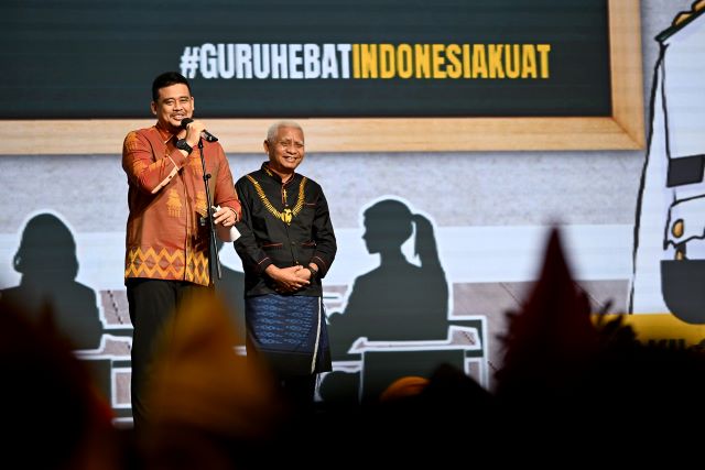 Gubernur Sumut, Bobby Nasution, pada puncak Hari Guru Nasional ke 80 tahun 2025