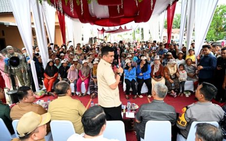 Gubernur Sumut, Bobby Nasution, tanam padi & beri bantuan alat pertanian di Asahan