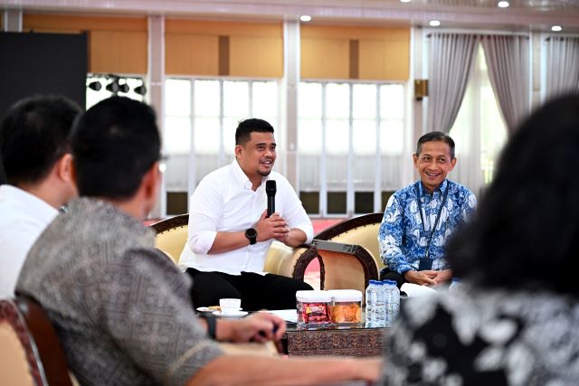 Gubernur Sumut, Bobby Nasution, terima audiensi OJK