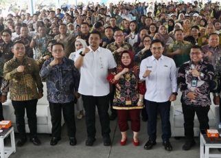 Kadis Naker dampingi Gubernur Sumut, Bobby Naution