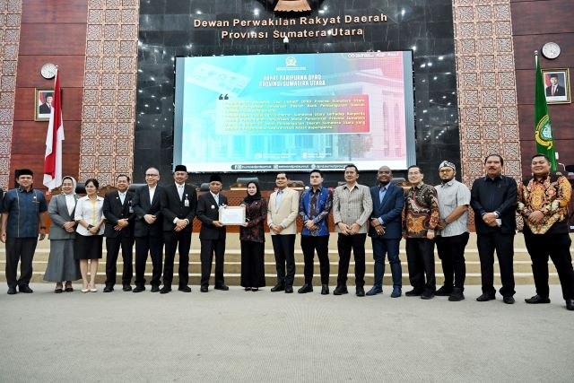 Wakil Gubernur Sumut, Surya, sampaikan Ranperda penyertaan modal Bank Sumut ke DPRD Sumut