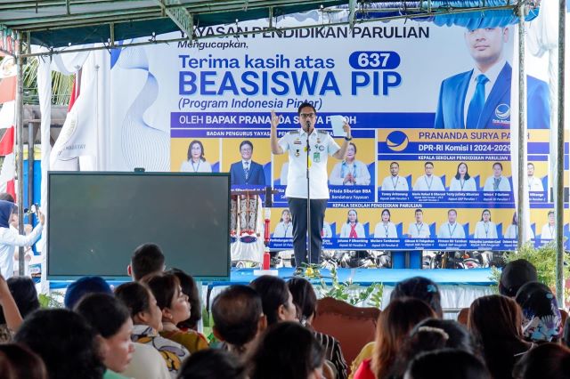 Wali Kota Medan, Rico Tri Putra Bayu Waas, launching Gerakan Literasi Digital Yayasan Parulian