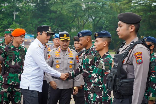 Wali Kota Medan, Rico Tri Putra Bayu Waas, pada Apel Tanggap Darurat Bencana Hidrometeor di Lapangan Benteng Medan
