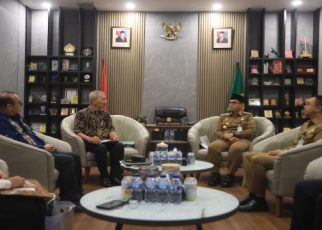 Wali Kota Medan, Rico Tri Putra Bayu Waas, terima audiensi IKESINDO