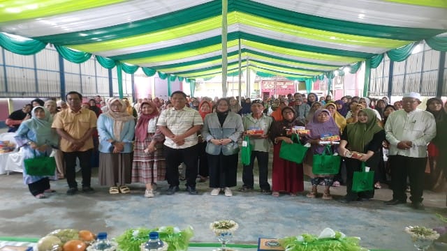 Anggota DPRD Medan Fraksi Hanura-PKB, Roma Uli Silalahi, foto bersama usai Sosper XII TA 2025 di Marelan