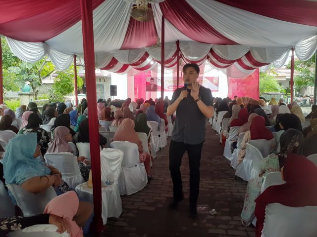 Anggota DPRD Medan Fraksi PSI, Reinhart Jeremy Anindhita, gelar Sosper XII TA 2025 di Medan Deli 4