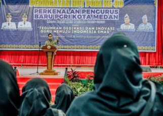 Wali Kota Medan, Rico Tri Putra Bayu Waas, hadiri peringatan HUT 80 PGRI Kota Medan