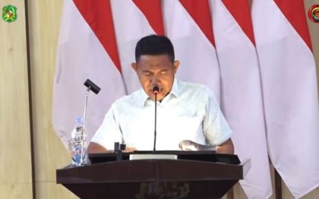 Anggota DPRD Medan Fraksi PAN, T. Bahrumsyah, sampaikan hasil laporan Pansus terhadap pembahasan Tatib