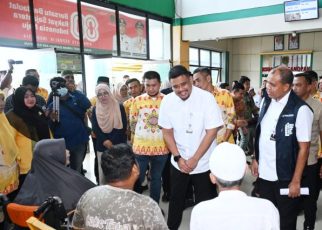 Gubernur Sumut, Bobby Nasution, di RSUD Aek Kanopan