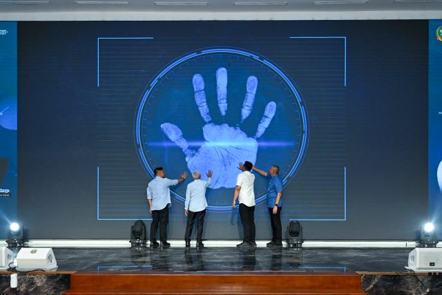 Gubernur Sumut, Bobby Nasution, launching aplikasi Simantap