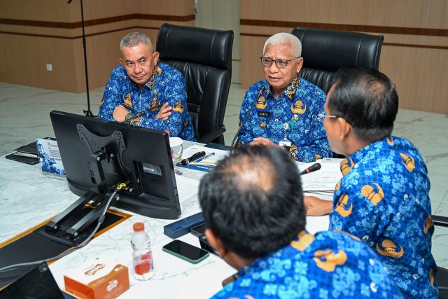 Wakil Gubernur Sumut, Surya, pimpin rapat pembahasan perubahan Perda Nomor 1 Tahun 2024