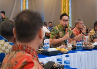 Wali Kota Medan, Rico Tri Putra Bayu Waas, pada Raker Tematik II