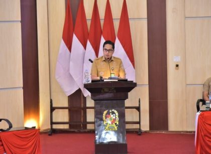 Wali Kota Medan, Rico Tri Putra Bayu Waas, pada paripurna laporan Reses