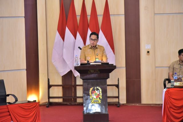 Wali Kota Medan, Rico Tri Putra Bayu Waas, pada paripurna laporan Reses