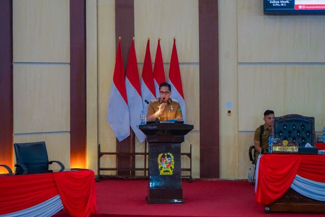 Wali Kota Medan, Rico Tri Putra Bayu Waas, pada paripurna penyampaian hasil Raker DPRD