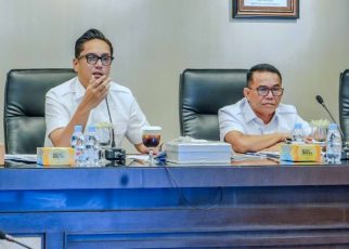 Wali Kota Medan, Rico Tri Putra Bayu Waas, pimpin rapat Tematik