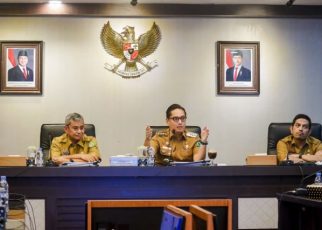 Wali Kota Medan, Rico Tri Putra Bayu Waas, pimpinan rapat bersama OPD Pemkot Medan