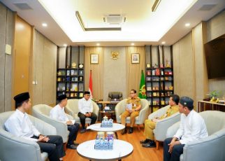 Wali Kota Medan, Rico Tri Putra Bayu Waas, terima audiensi ISLAH Kota Medan