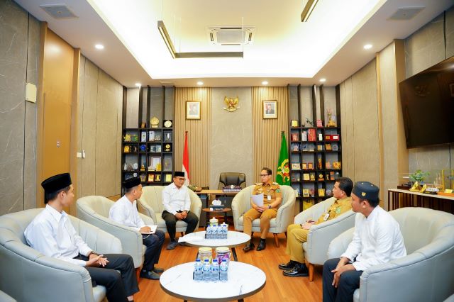 Wali Kota Medan, Rico Tri Putra Bayu Waas, terima audiensi ISLAH Kota Medan