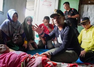 Wali Kota Tebingtinggi, Iman Irdian Saragih, kunjungi warga