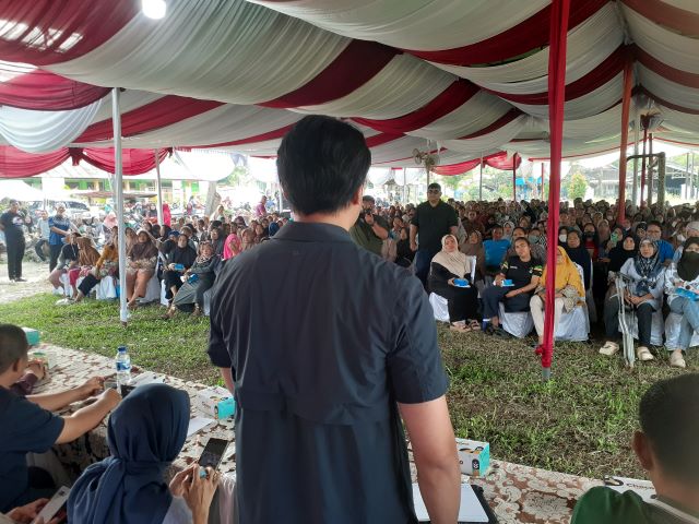 Anggota DPRD Medan Fraksi PSI, Reinhart Jeremy Anindhita, gelar Reses V Masa Sidang II Tahun Sidang 2025-2026 di Medan Timur 3