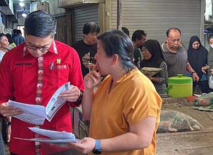 Anggota Komisi 3 DPRD Kota Medan, Agus Setiawan, melakukan kunjungan ke kawasan Pasar Sambas