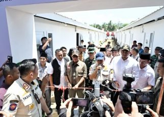 Gubernur Sumut, Bobby Nasution, bersama Mendagri resmikan Huntara Tapsel
