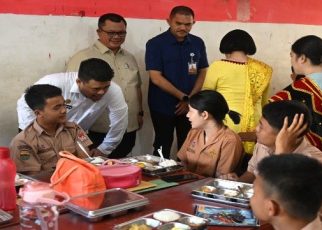 Gubernur Sumut, Bobby Nasution, kunjungi SMAN 1 Gunungsitoli