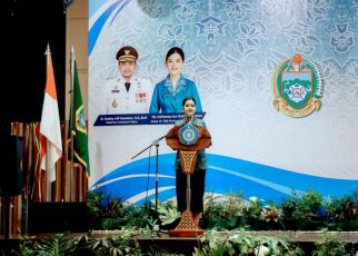 Ketua TP PKK Sumut, Kahiyang Ayu, pada pelatihan tertib administrasi PKK Sumut