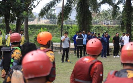 Wakil Wali Kota Medan, Zakiyuddin Harahap, pimpin apel pembersihan sungai