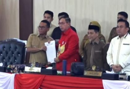DPRD Medan serahkan revisi Perda Sistem Kesehatan ke Pemkot Medan