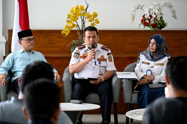 Dinas Perhubungan Sumut beri keterangan kepada wartawan di Kantor Gubernur Sumut