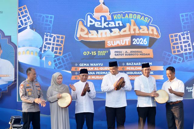 Gubernur Sumut, Bobby Nasution, pukul gendang rebana tanda dibukanya Pekan Ramadhan Sumut