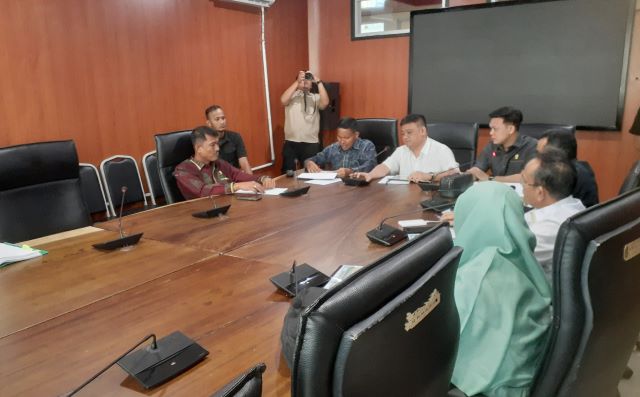 RDP Komisi III DPRD Medan dengan PUD Pasar