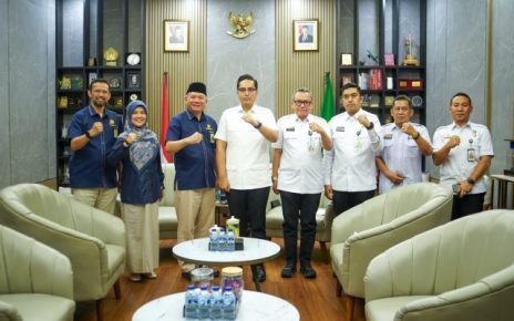Wai Kota Medan, Rico Tri Putra Bayu Waas, terima kunjungan Kakanwil DJP Sumut I