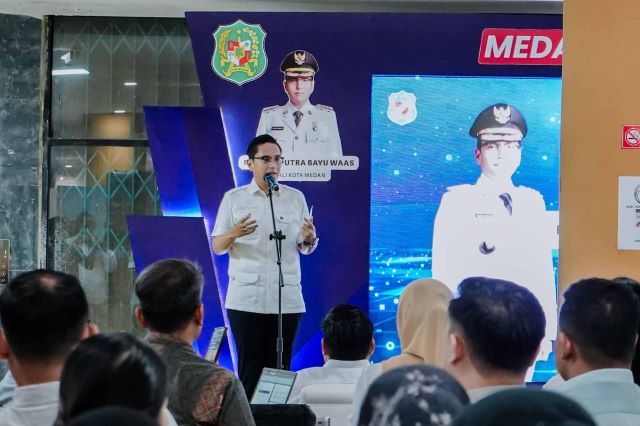 Wali Kota Medan, Rico Tri Putra Bayu Waas, buka Rakor anggota LKS Tripartit dan Dewan Pengupahan Kota Medan