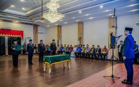 Wali Kota Medan, Rico Tri Putra Bayu Waas, lantik 4 pejabat eselon II