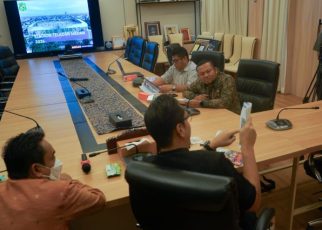 Wali Kota Medan, Rico Tri Putra Bayu Waas, pimpin rapat soal Stadion Teladan