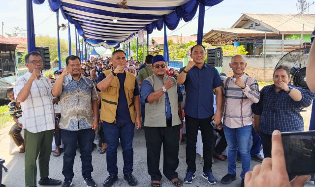 Anggota DPRD Medan Fraksi NasDem, Saipul Bahri, foto bersama usai gelaran Sosper IV TA 2026 di Belawan