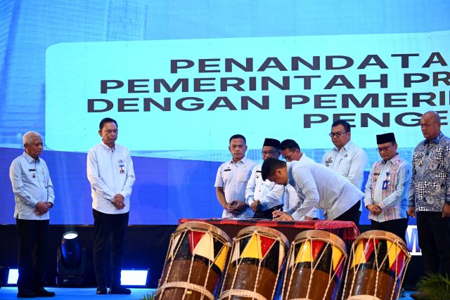 Gubernur Tandatangani MoU Pengendalian Inflasi