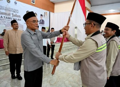 Gubsu & DPR RI lepas Kloter 2 Embarkasi Medan