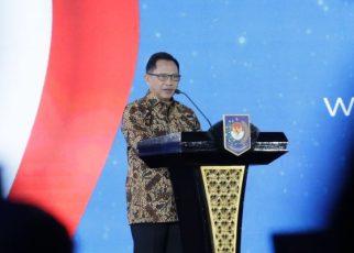 Menteri Dalam Negeri, Tito Karnavian, pada acara penghargaan creative financing di Wyndham Opi Hotel, Palembang