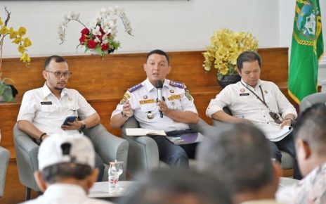 Plt Kadis Pariwisata Sumut, Yudha Pratiwi Setiawan, beri keterangan kepada wartawan di Kantor Gubernur Sumut