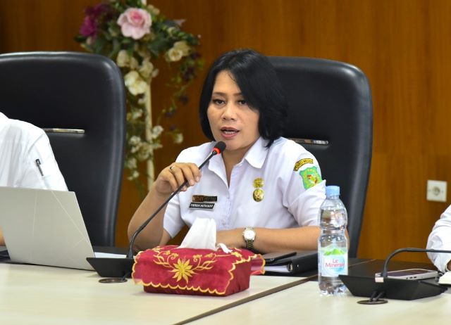 Plt Sekretaris DPRD Medan Erisda Hutasoit