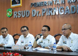 Wakil Wali Kota Medan, Zakiyuddin Harahap, beri paparan kepada jajaran RSUD dr Pirngadi Medan