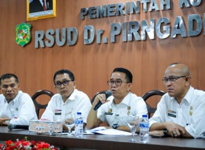 Wakil Wali Kota Medan, Zakiyuddin Harahap, beri paparan kepada jajaran RSUD dr Pirngadi Medan