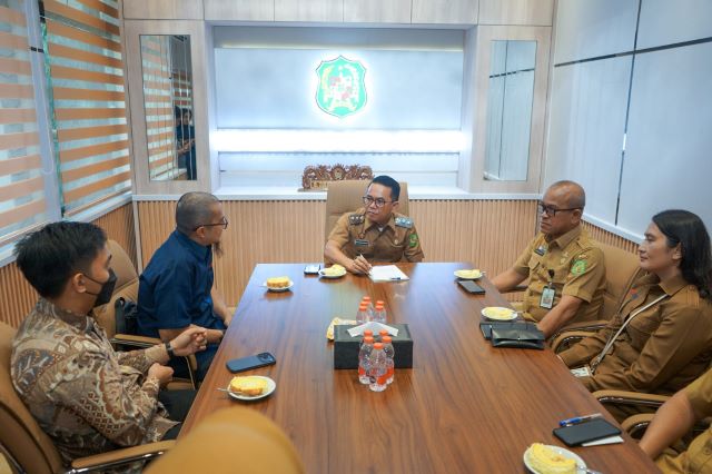 Wakil Wali Kota Medan, Zakiyuddin Harahap, menerima audiensi manajemen RS Awal Bros