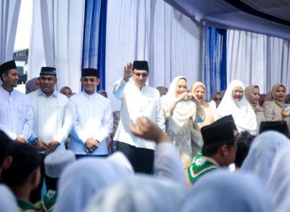 Wali Kota Medan, Rico Tri Putra Bayu Waas, buka pawai taaruf MTQ ke 59