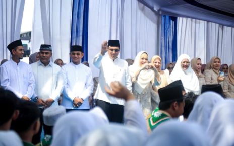 Wali Kota Medan, Rico Tri Putra Bayu Waas, buka pawai taaruf MTQ ke 59